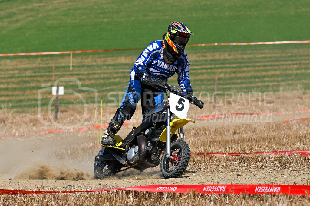 Motortrotti-Rennen Buch am Irchel - 19. August 2023 | Motortrotti-Rennen Buch am Irchel
Buch am Irchel, Kt. Zürich
Bild: Sportfotografie Markus Aeschimann | www.markus-aeschimann.ch - Realisiert mit Pictrs.com