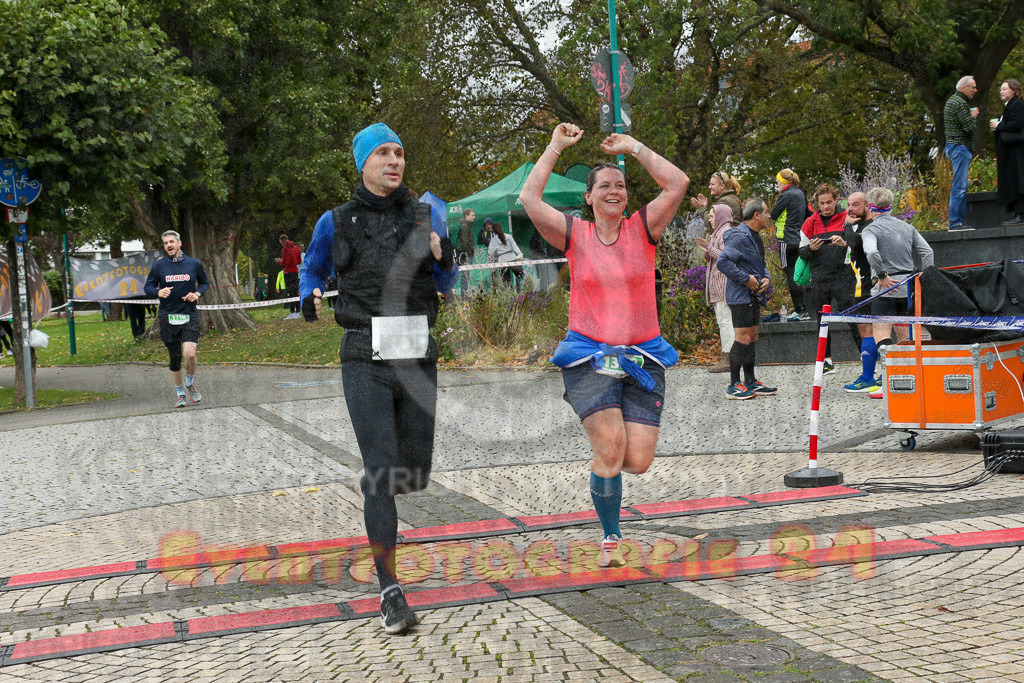 231015_1117_EX1_3692 | Sportfotografie im Rhein-Sieg Kreis, Köln, Bonn, NRW, Rheinland Pfalz, Hessen, etc. Unser Tätigkeitsfeld umfasst den Laufsport vom Volkslauf über den Marathon, Duathlon, Triathon bis zum Ultralauf wie Kölnpfad Ultra oder Schindertrail.