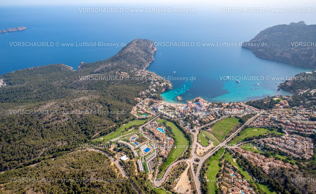 Mallorca230600659N | Luftbild, Bewaldete Bucht und Playa Roca de Camp de Mar, Hotel Alua Gran Camp de Mar, es Camp de Mar, Andratx, Balearen, Mallorca, Balearische Inseln, Spanien