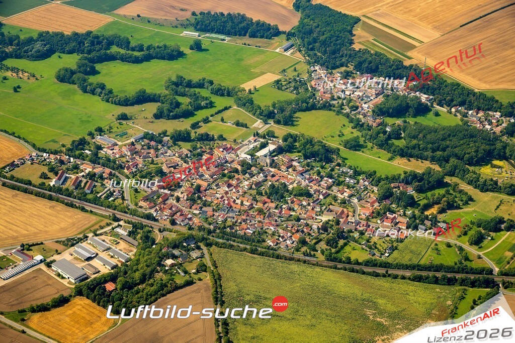 Stadtansicht Bad Kösen Niedertrebra Bild- Das Luftbild wurde 2025 vom UL-Flugzeug heraus erstellt ( keine Drohne bzw. Drohnenaufnahme ) - Hochauflösende Luftaufnahme -Nicht vergleichbar mit Google Maps oder Satelittenbilder- Die Geschenkidee !Mit Lizenz und Bildrechte bestellbar - CC