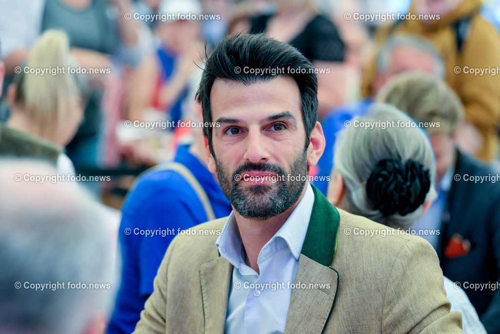 Urfahraner Jahrmarkt_ 1.Mai Kundgebung FPOE_ 01.05.2025-77 | 01.05.2025, Urfahraner Jahrmarkt, AUT, 1.Mai Kundgebung FPOE, im Bild Udo Landbauer (FP, Landeshauptfrau Stellvertreter Noe)