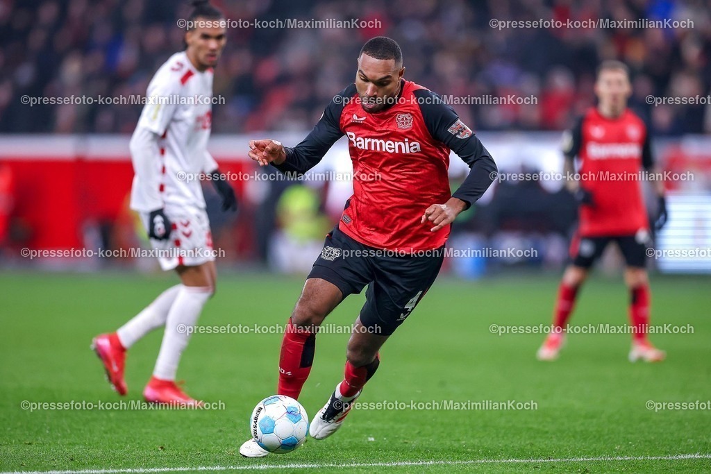 DFB05022502225 | 05.02.2025, Fußball, DFB-Pokal Viertelfinale, Bayer 04 Leverkusen - 1.FC Köln, BayArena, Saison 2024 2025: Jonathan Tah (Bayer04 Leverkusen #4)DFB regulations prohibit any use of photographs as image sequences and or quasi-video.