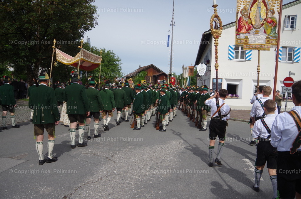 IMGP5316 | fotografiert von Axel PollmannLeonhardi Wallfahrt Benediktbeuern und Murnau, Fronleichnam, Fasching, Landschaft im Loisachtal und Benediktbeuern  - Realisiert mit Pictrs.com