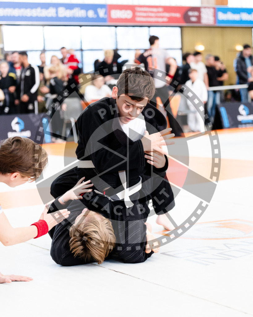 20251122PBB10216 | Athletes compete during the Grappling Industries Berlin Jiu-Jitsu and Grappling Championship, on November 22, 2025 in Berlin, Germany. © photoblackbelt