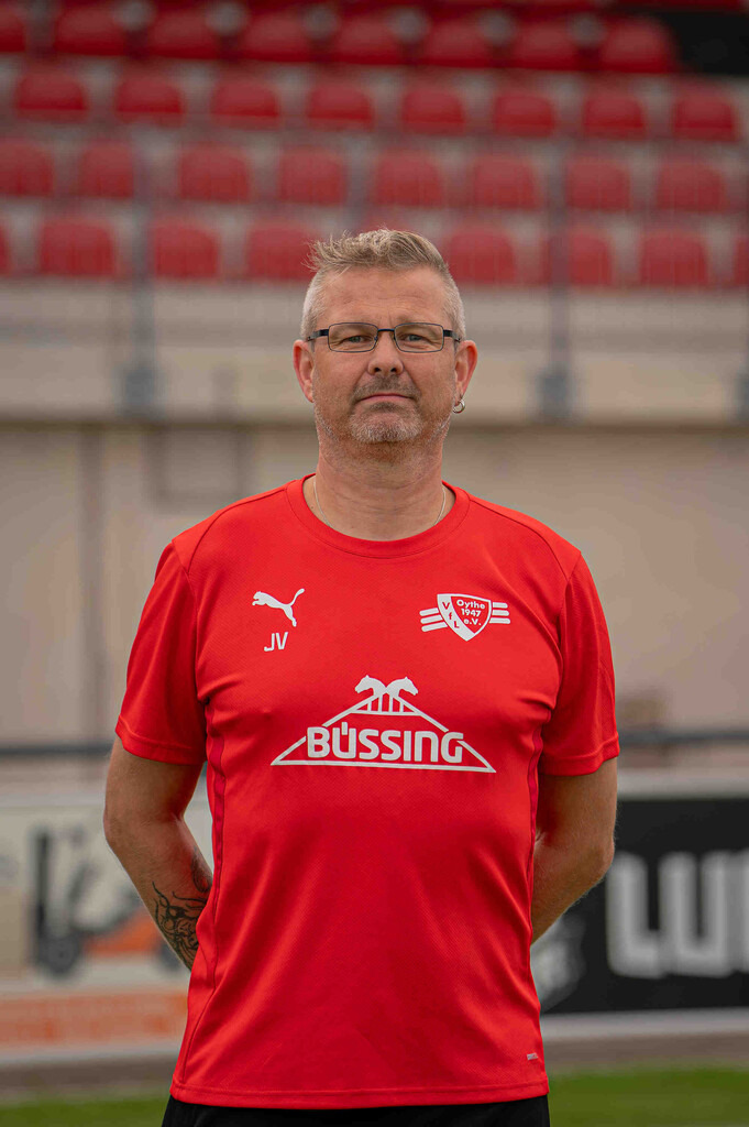 Fußball I Herren I Saison 2026-2027 I Mannschaftsfoto  I 02958 | jns.sportfotos - Realisiert mit Pictrs.com