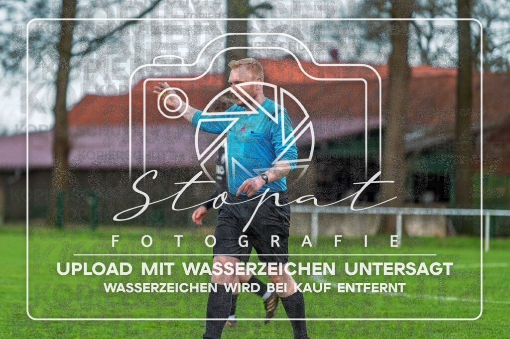 FGFSSGN-1067 | David Grabowski (Schiedsrichter) beim Herren 3. Kreisklasse HK Spiel zwischen FG Fulde-Stellichte II und SG Nordheide III im Fulder Zentralstadion, Fulde (Simon Paul Stopat) - Realisiert mit Pictrs.com