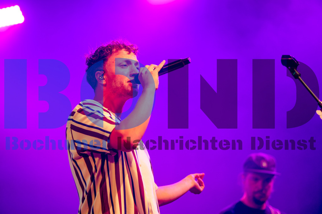 Zeltfestival Ruhr 2024 - Joris  {date} -  | {headline}(Foto: Sebastian Sendlak / BOND) - Realisiert mit Pictrs.com