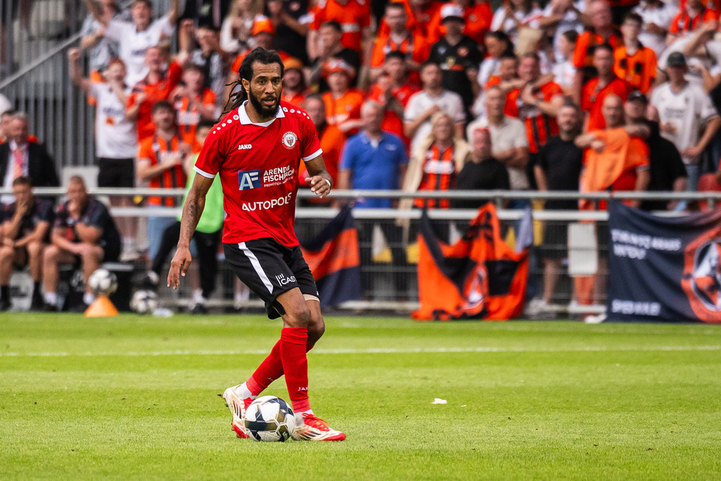 Stade Municipal de la Ville de Differdange | Una Strassen v Dundee United - UEFA Conference League qualifier - Realisiert mit Pictrs.com