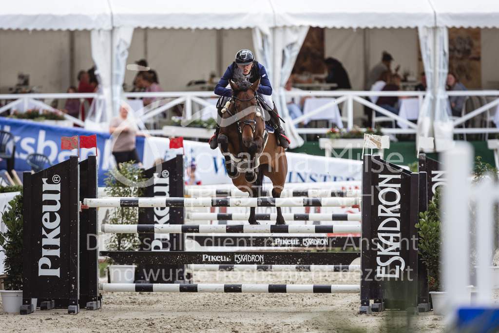240714_BHO_M2-Spr-2-371 | Deine schönsten Turniermomente als professionelle Fotos! Entdecke hochwertige Pferdesport-Fotografie im Online-Shop. Jetzt Fotos finden & bestellen!