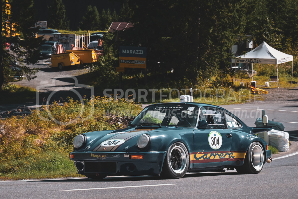 21. Arosa ClassicCar 2025 - 6. =September= 2025 | Marcel Höltschi aus Steinmaur (SUI) in einem Porsche 911 aus dem Jahre 1989 mit Startnummer 304 am Arosa ClassicCar 2025 in der Kategorie Sport Trophy..@arosaclassiccar, @arosa.official, #arosaclassiccar, #arosa, #76curves, #classiccarBild: Sportfotografie Markus Aeschimann | www.markus-aeschimann.ch - Realisiert mit Pictrs.com