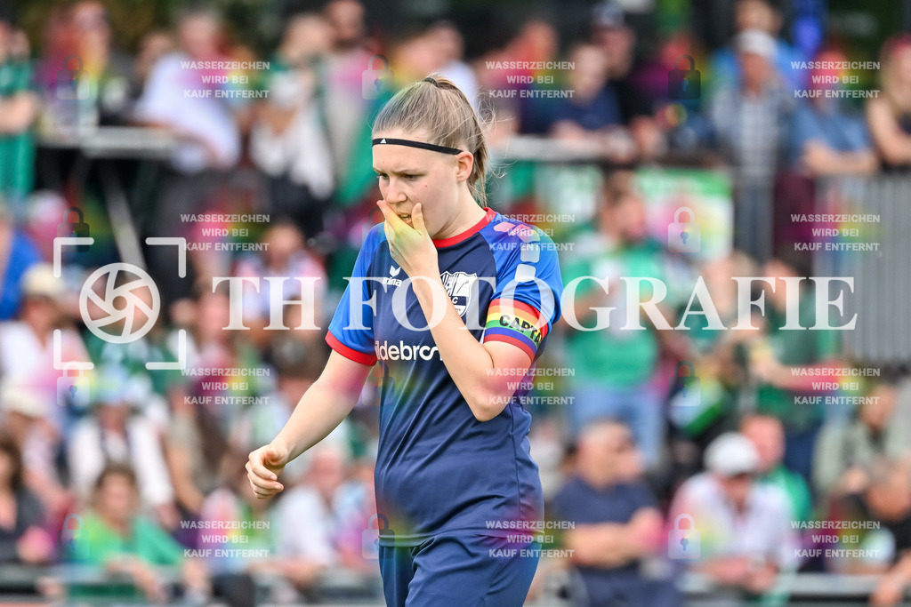 GER, FC Hauingen - SV Waldhaus, Frauen-Fussball, Rothaus Bezirkpokal, Finale, Saison 2024/2025, 29.05.2025 | Jeanette-Elisabeth Bolz (FC Hauingen, #06)GER, FC Hauingen - SV Waldhaus, Frauen-Fussball, Rothaus Bezirkpokal, Finale, Saison 2024/2025, 29.05.2025Foto: TH Fotografie/Thomas Hess