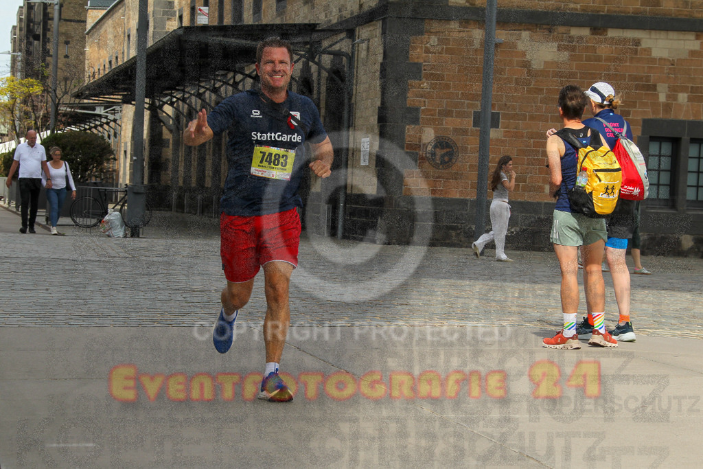 250920_1324_EV4_5451 | Sportfotografie im Rhein-Sieg Kreis, Köln, Bonn, NRW, Rheinland Pfalz, Hessen, etc. Unser Tätigkeitsfeld umfasst den Laufsport vom Volkslauf über den Marathon, Duathlon, Triathon bis zum Ultralauf wie Kölnpfad Ultra oder Schindertrail.