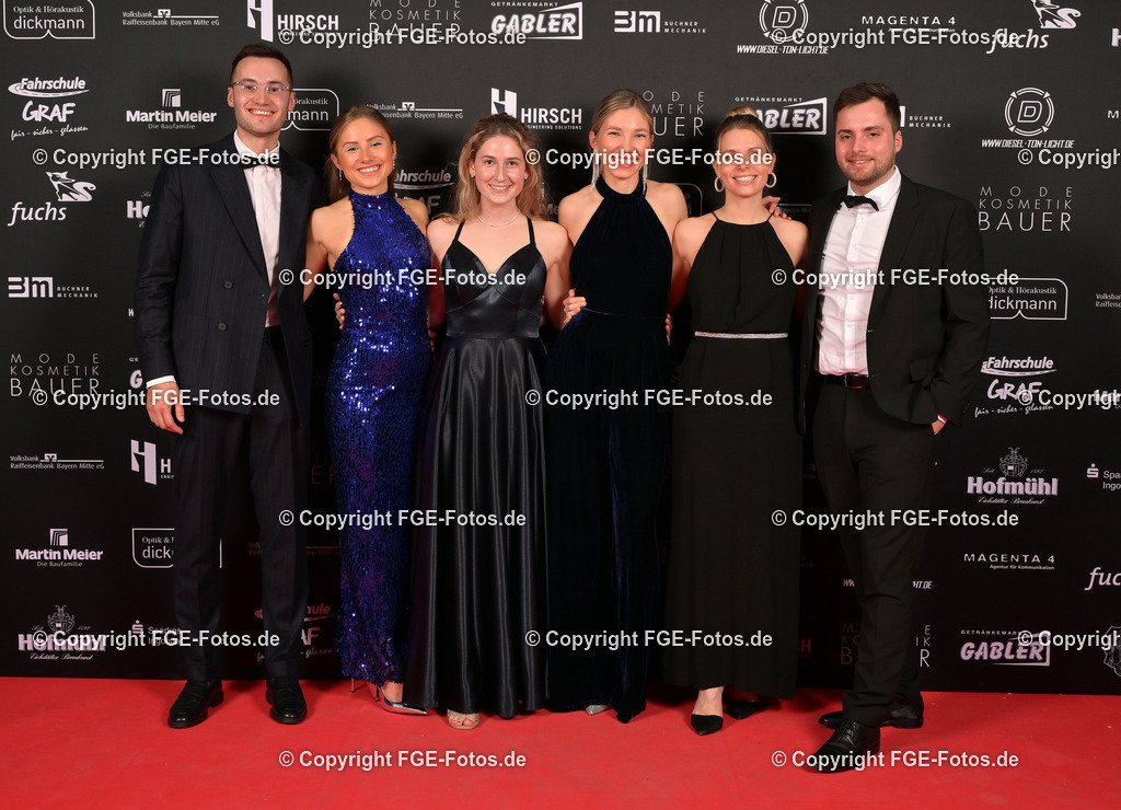 20240113-fge-fotos-0281 | Eröffnungsball der FGE am 13.01.2024 im Alten Stadttheater in Eichstätt. - Realisiert mit Pictrs.com