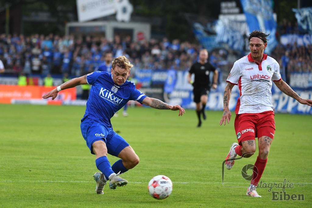 SV Meppen-VfB Lübeck | Herren Regionalliga Nord; SV Meppen (blau)-VfB Lübeck (weiß) am 01.08.2025 in Meppen (Hänsch-Arena), Photo: Philip Eiben 2025 - Realisiert mit Pictrs.com