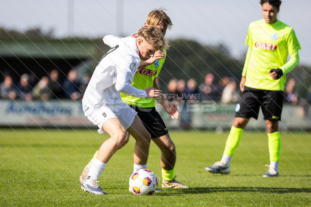 20251003_Picselweb-Fotografie_1R3_1333 | DFB Pokal 2. Runde, JFV A/O/B/H/H - SV Stuttgarter Kickers, Foto: Jörg Struwe - picselweb.de - Realisiert mit Pictrs.com