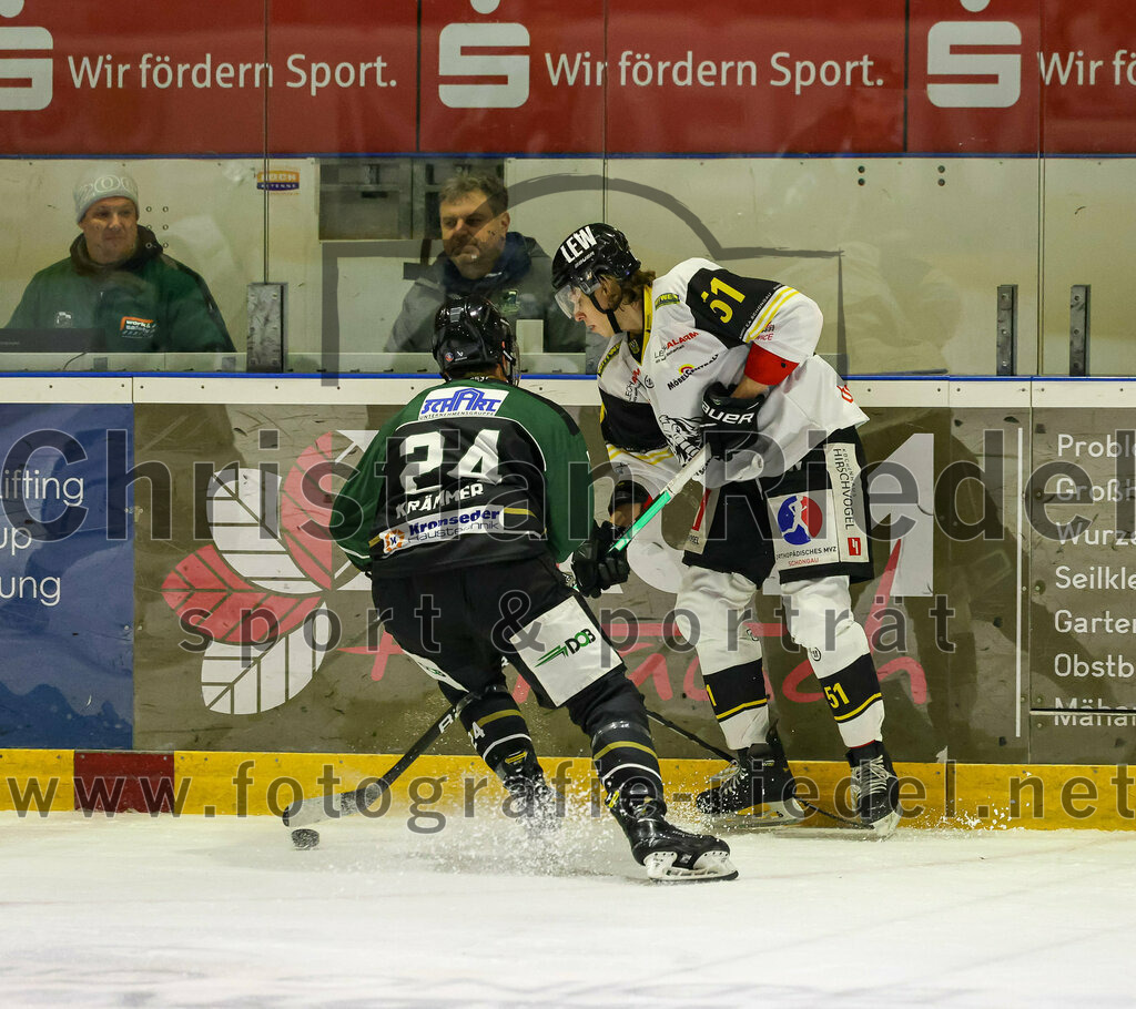 2022-12-23_053_TSV_Erding_gegen_EA_Schongau | Erding, Deutschland, 23.12.2022:
Eishockey, Bayernliga 2022 / 2023, 22. Spieltag, TSV Erding gegen EA Schongau, Endergebnis: 

Foto: Christian Riedel / fotografie-riedel.net