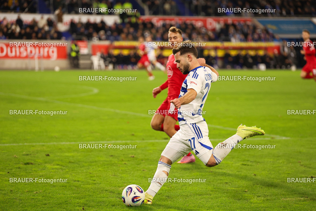 MSV Duisburg - Rot-Weiss Essen  | Duisburg, Deutschland, 26.10.2025 Can Coşkun (MSV Duisburg)  Einzelaktion während des 3.Liga Spiels zwischen MSV Duisburg und Rot-Weiss Essen in der Schauinsland-Reisen-Arena am 26.10.2025 in Duisburg (Foto von Timo Bluhmki-Schmidt/ Brauer Fotoagentur