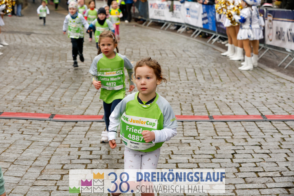 400m AOK Junior Cup | 3 Koenigslauf 2024 400m AOK Junior Cup - Realisiert mit Pictrs.com