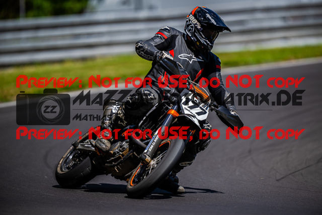 MaZZes_FotoMatrix_220702_7202 | S4