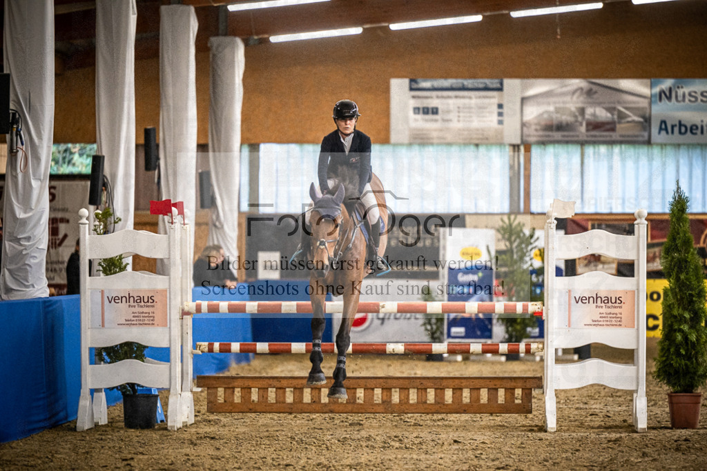 DOS_B1353 | Entdecke hochwertige Reitturnierfotos von Foto Oger. Professionell, emotional und authentisch – jetzt Lieblingsmomente im Shop bestellen.Deutschlandweite Turnierfotografie. - Realisiert mit Pictrs.com
