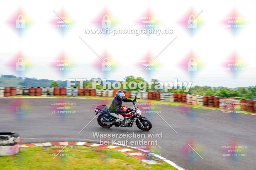 OBK-5748 | Hier findet Ihr Bilder von Touristenfahrten auf der Nürburgring Nordschleife oder von anderen Veranstaltungen die ich besucht habe. Viel Spass beim Durch Schauen 