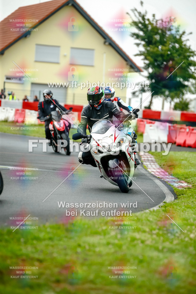 VBK-3770 | Hier findet Ihr Bilder von Touristenfahrten auf der Nürburgring Nordschleife oder von anderen Veranstaltungen die ich besucht habe. Viel Spass beim Durch Schauen 