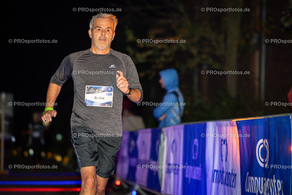 Computacenter Martinslauf Sindorf 2022 in Kerpen-Sindorf, 10.11.2022 | Impressionen vom Computacenter Martinslauf Sindorf 2022 am 10.11.2022 in Kerpen-Sindorf (Nordrhein-Westfalen).