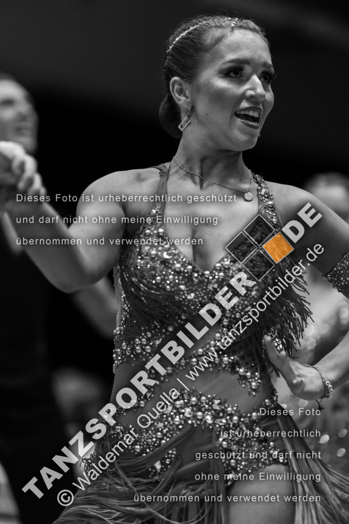 20230114-10332 | Hier finden Sie Tanz Bilder vom Latein und Standard Formationen tanzen. Sportbilder vom Tanzsport. Schöne Fotos und von Weltmeisterschaft, Europameisterschaft, Bundesliga, Regionalliga, Oberliga und Landesliga sowie von GOC Stuttgart, DanceComp, WM Bremen