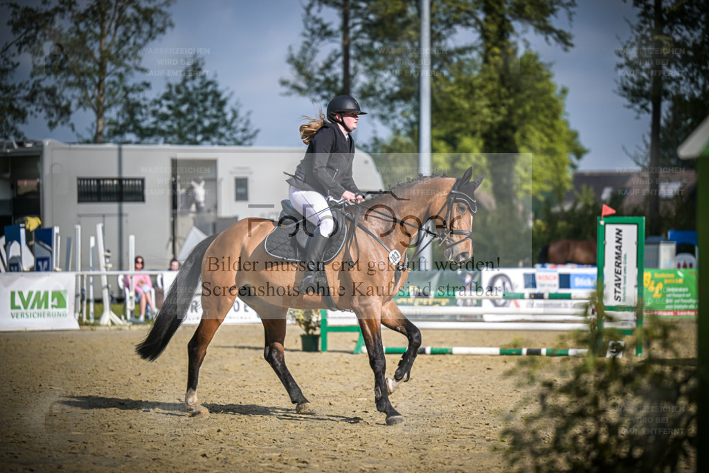DOS_4699 | Entdecke hochwertige Reitturnierfotos von Foto Oger. Professionell, emotional und authentisch – jetzt Lieblingsmomente im Shop bestellen. - Realisiert mit Pictrs.com