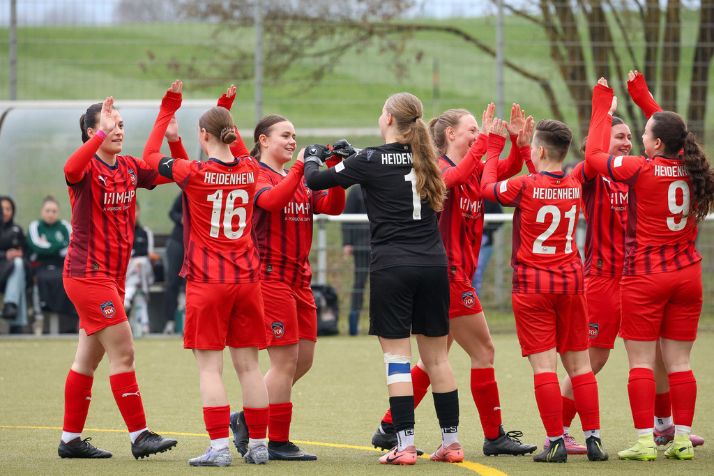 WASFCH_260321_3657 | SGM DJK Wasseralfingen/Neuler vs. 1.FC Heidenheim 1846 II, Fußball, Frauen, Bezirksliga, 2025/2026, 13. Spieltag, 21.03.2026 in Wasseralfingen, Kunstrasen Bürgle(Foto: Michael Bulling) - Realisiert mit Pictrs.com