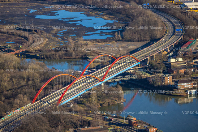 Bottrop240107111 | Luftbild, gesperrte Rhein-Herne-Kanalbrücke mit rotem Geländer, Autobahn A42 Emscherschnellweg, Ebel, Bottrop, Ruhrgebiet, Nordrhein-Westfalen, Deutschland