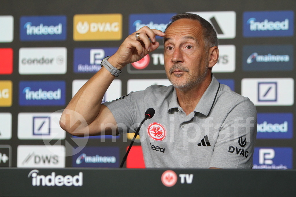 Adi_Hütter_Eintracht Frankfurt_Trainer | Online-Shop | monipfaff.de - Realisiert mit Pictrs.com