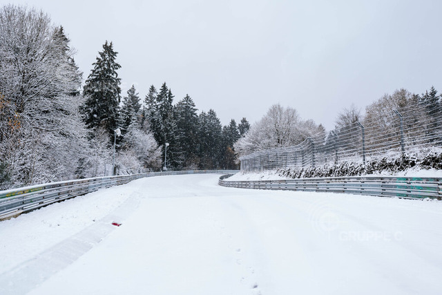NBR24_112214232600126GT_GT | Nürburgring-Nordschleife 2024 - Foto: Gruppe C Photography - Realisiert mit Pictrs.com