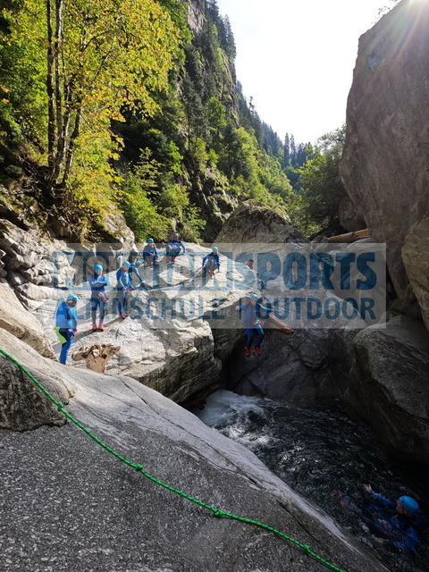 GOPR6635 | Bestelle die Bilder deines Berg- oder Wasser-Abenteuers mit Mountain Sports bequem von zu Hause aus direkt über unseren Online Fotoshop von pictrs.com. - Realisiert mit Pictrs.com