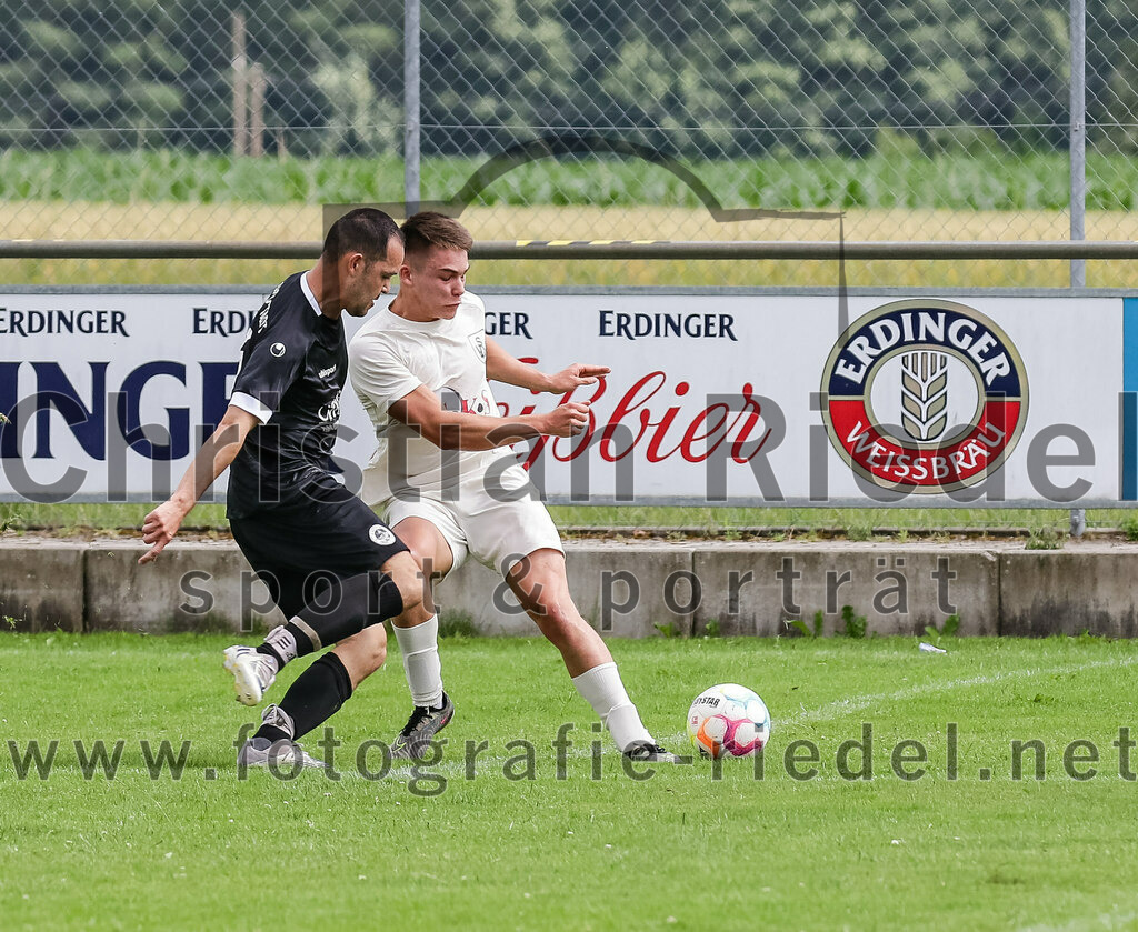 2023-07-02_038_SV_Walpertskirchen_gegen_FC_Herzogstadt | Walpertskirchen, Deutschland, 02.07.2023:
Fußball, Kreisliga 2023 / 2024, Testspiel, SV Walpertskirchen gegen FC Herzogstadt, Endergebnis: 

Maximilian Niedermair (FC Herzogstadt, #15)

Foto: Christian Riedel / fotografie-riedel.net