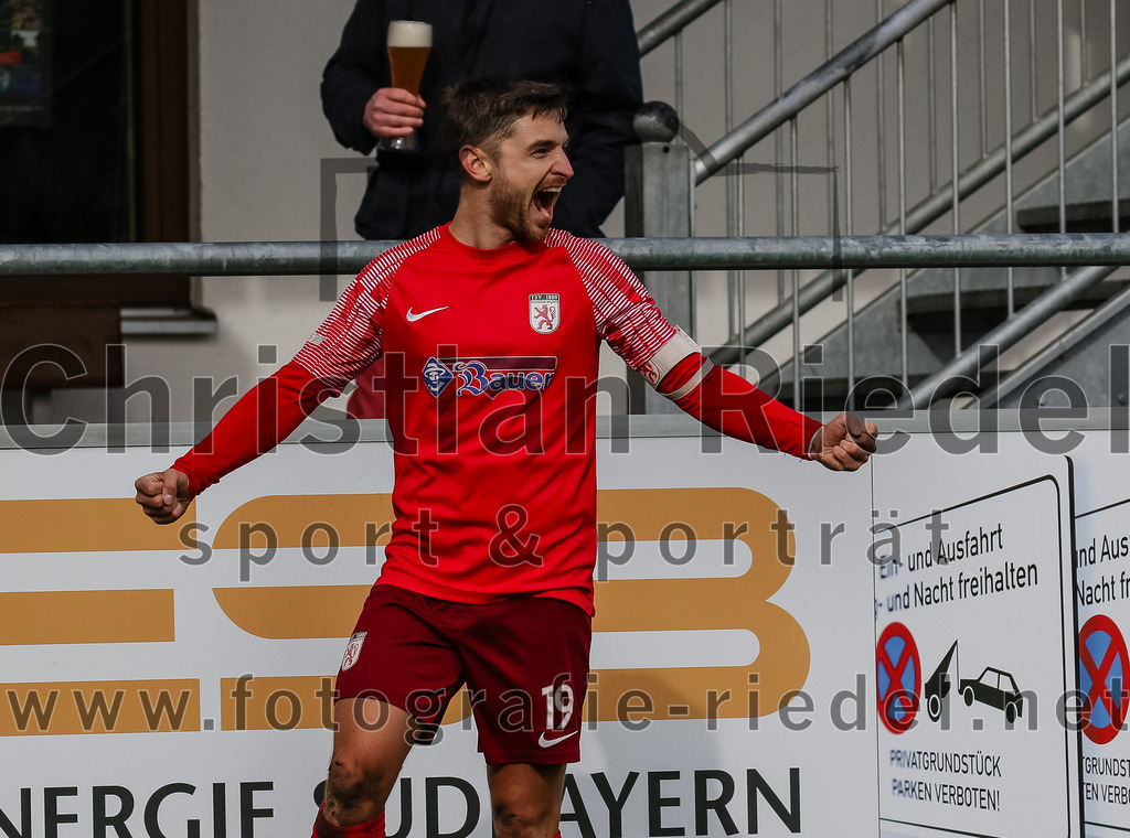 2024-02-24_055_FC_Schwaig_gegen_TSV_1880_Wasserburg | Oberding, Deutschland, 24.02.2024:
Fußball, 2. Runde Qualifikation TOTO-Pokal 2023 / 2024, 1. Spieltag, FC Schwaig gegen TSV 1880 Wasserburg, Endergebnis: 2:3

Michael Barthuber (TSV 1880 Wasserburg, #19)

Foto: Christian Riedel / fotografie-riedel.net
