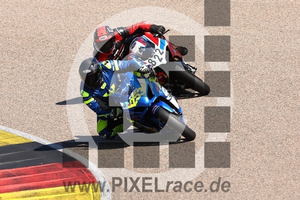 0822-20240820_04308 | Schöne Erinnerungen an spannende Momente - das festzuhalten ist unser Job. PIXELrace.de ist seit 2003 auf den Rennstrecken Europas unterwegs um die Action draußen beim Fahren und die wunderbare Stimmung imm Fahrerlager für euch einzufangen.