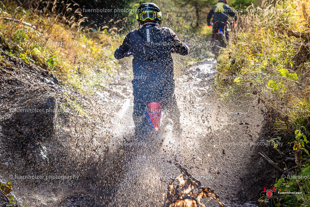 fuernholzer_251026-C1-227-2 | Fotografische Impressionen von der Red Stag Enduro Extreme by fuernholzer-photography.com. Endurosport in Österreich fotografisch festgehalten von fuernholzer. Auftragsfotografie für Private, Gewerbefotos und Industriefotografie. Eventfotografie, Sportfotografie und Motorsportfotografie. Anbieter von Fotoworkshops, Fototraining, fotografischen Vorträgen und Fotoseminaren.
