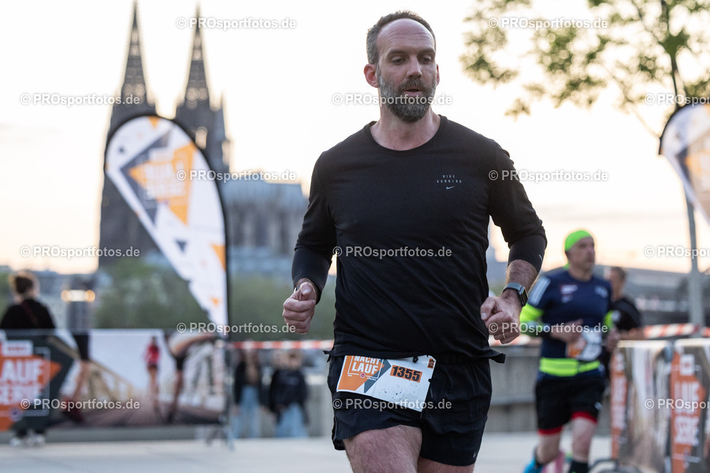 16. OBI Nachtlauf des ASV Koeln; Koeln, 17.05.23 | Impressionen vom 16. OBI Nachtlauf des ASV Koeln am 17.05.23 an Rheinpromenade und Tanzbrunnen in Koeln (Deutschland). Foto: BEAUTIFUL SPORTS/Ulrich Fassbender