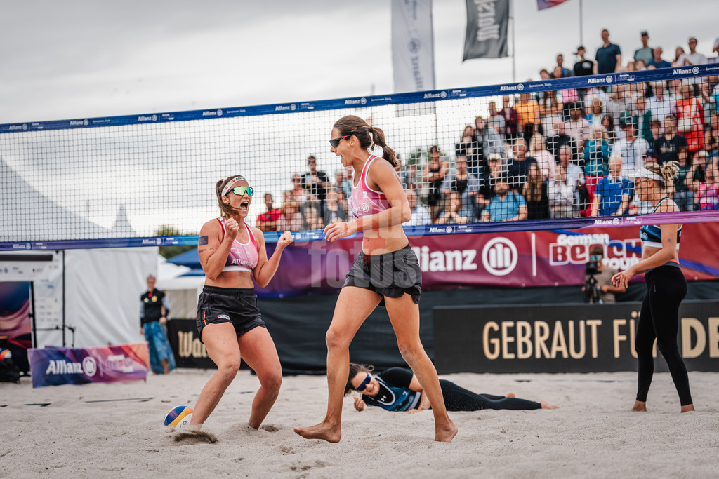Beachvolleyball | Frauen | Allianz German Beach Tour 2024 | Tourstop Kühlungsborn 2 | 17.08.2024 | v.l. Isabel Schneider und Kira Walkenhorst Jubel