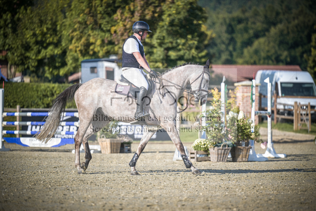 DOS_2235 | Entdecke hochwertige Reitturnierfotos von Foto Oger. Professionell, emotional und authentisch – jetzt Lieblingsmomente im Shop bestellen.Deutschlandweite Turnierfotografie. - Realisiert mit Pictrs.com