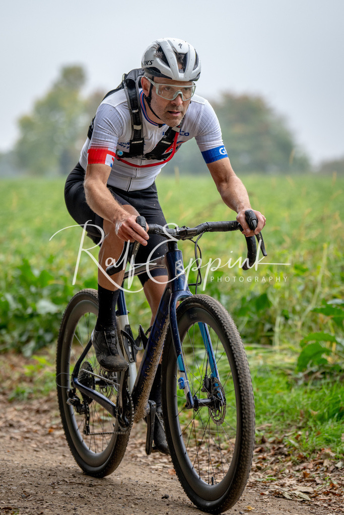 Ralf Eppink Photography 20251011_DSC00610 | Sportfotografie, Eventfotografie, Porträtfotografie, Radsport Fotograf, Triathlon Fotograf, Düsseldorf Fotograf, Köln Fotograf, Actionfotografie, Teamfotografie, Peoplefotografie, Business Portraits, Veranstaltungsfotografie, Reportagefotografie - Realisiert mit Pictrs.com