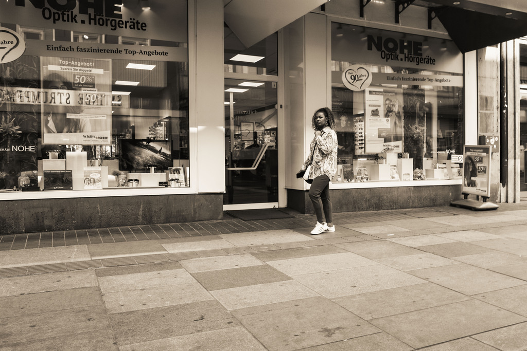 black_black | Buchen Sie ein Fotoshooting in Würzburg oder Umgebung bequem online in meinen Webshop.