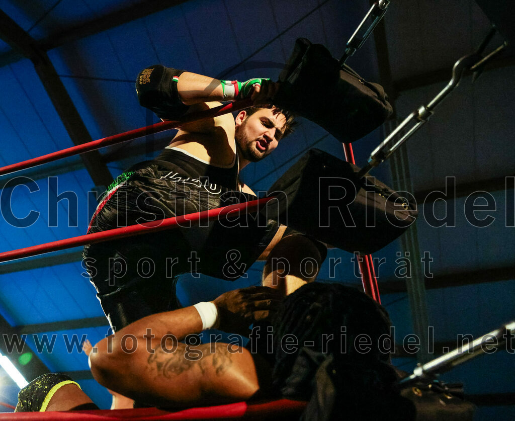 2023-11-11_027_Erding_Wrestlingshow | Erding, Deutschland, 11.11.2023:
Wrestling, Saison 2023, EWS Wrestling ERDING

Foto: Christian Riedel / fotografie-riedel.net