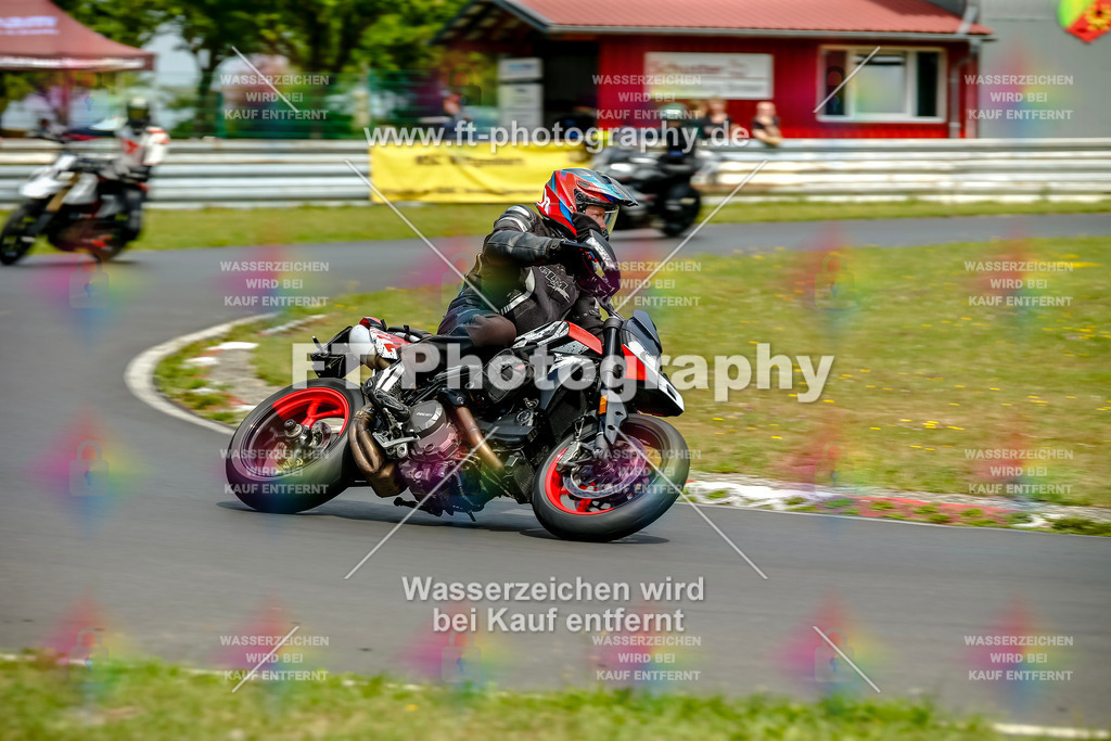 VBK-4747 | Hier findet Ihr Bilder von Touristenfahrten auf der Nürburgring Nordschleife oder von anderen Veranstaltungen die ich besucht habe. Viel Spass beim Durch Schauen 