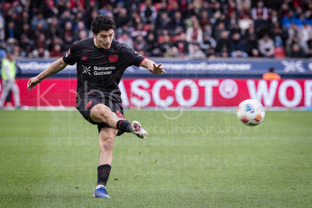 German Bundesliga, Bayer 04 Leverkusen vs. VfL Wolfsburg, 04.04.2026 | LEVERKUSEN, GERMANY - APRIL 4, 2026 :  Ibrahim Maza (Bayer 04 Leverkusen, 30) during the German Bundesliga match on gameday 28 between Bayer 04 Leverkusen vs. VfL Wolfsburg at BayArena on April 4, 2026 in Leverkusen, Germany. DFL REGULATIONS PROHIBIT ANY USE OF PHOTOGRAPHS AS IMAGE SEQUENCES AND/OR QUASI-VIDEO.