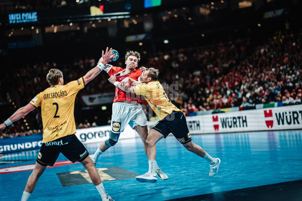 Handball | Herren | EHF EURO 2024 | European Championshop Men 2024 Final Tournament | Dänemark vs. Schweden | 19.01.2024 | Simon Bogetoft Pytlick (#43, Dänemark, DEN) versucht zu Werfen