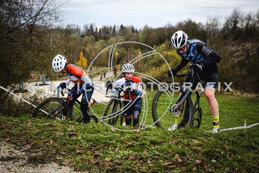 ..... | AUSTRIA, 24.11.24, 3.Radquerfeldein GP um das Sportzentrum Gunskirchen Image shows: Photo: Wapics / Andreas Willdoner