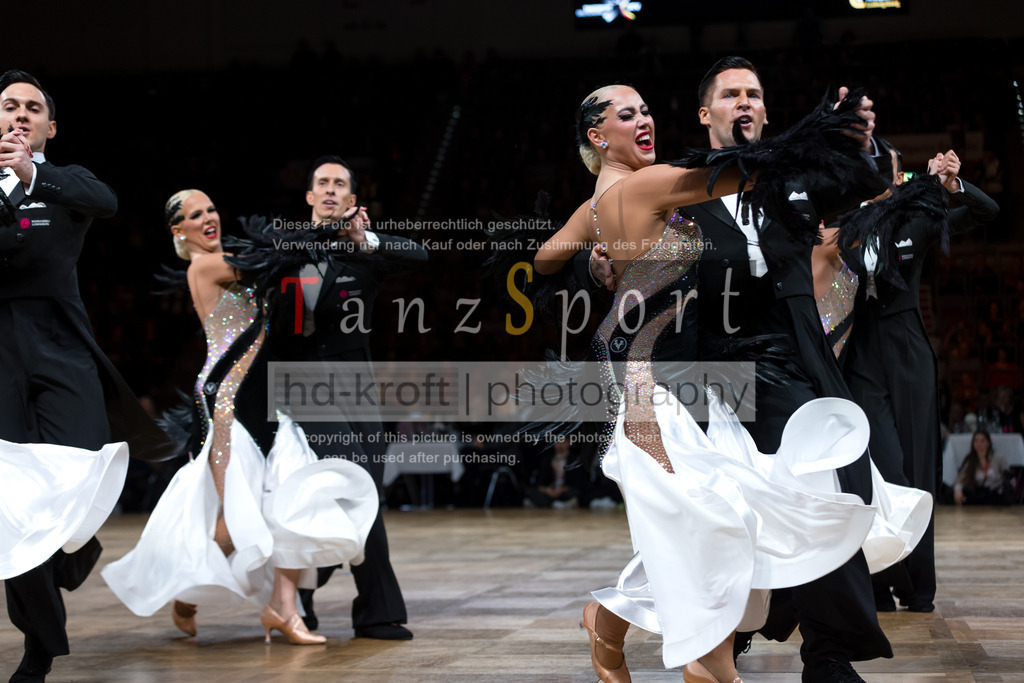 20241109_DM-Formationen_6581 | Tanzsportbilder, Standardtanz, Lateintanz, WDSF, DTV, LTVB, dancecomp, goc, hessen tanzt, blaues band der spree, walzer, tango, wiener walzer, slowfox, quickstepp, samba, rumba, cha-cha-cha, paso doble. jive, hd-kroft photography, turniertanzsport