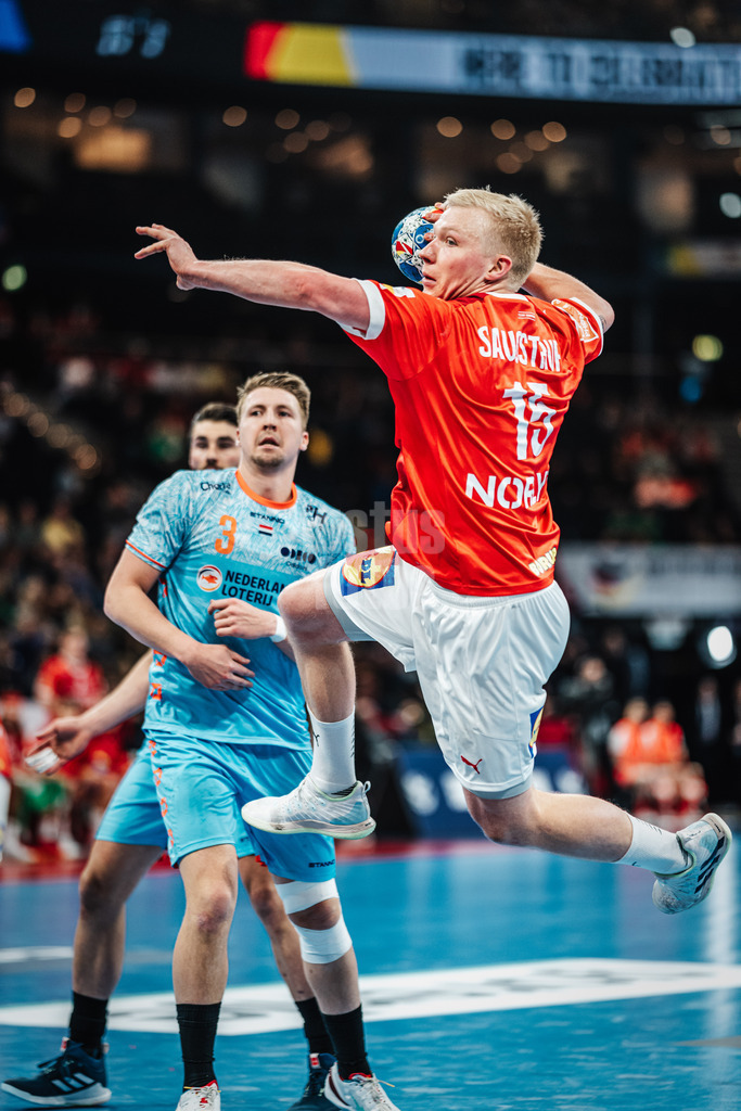 Handball | Herren | EHF EURO 2024 | European Championshop Men 2024 Final Tournament | Dänemark vs. Holland | 17.01.2024 | Magnus Saugstrup Jensen (#15, Dänemark, DEN) beim Wurf